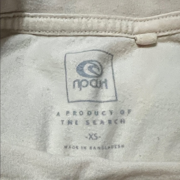 Rip Curl Beige Long Sleeve Tee with Multicolor Stripes - Picture 4 of 4